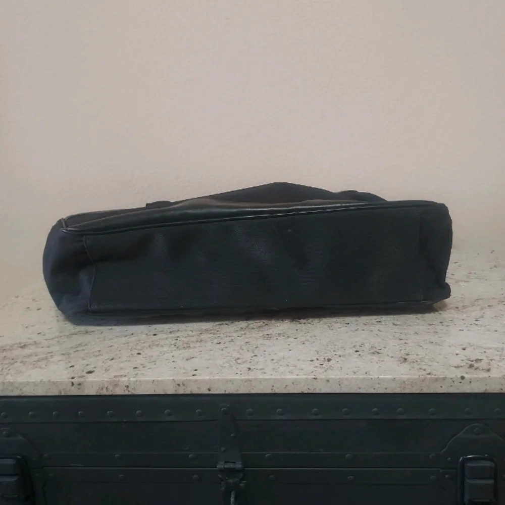Black Harley-Davidson: Custome Vehicle Operations Motorcycle Riders Garment Bag.